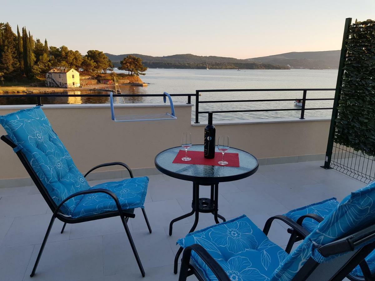 Obala * Tivat